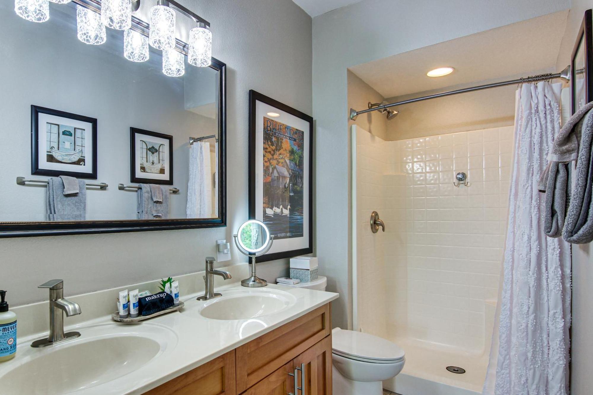 Lake Lure Condo With Resort Pool And Beach Access! Екстериор снимка