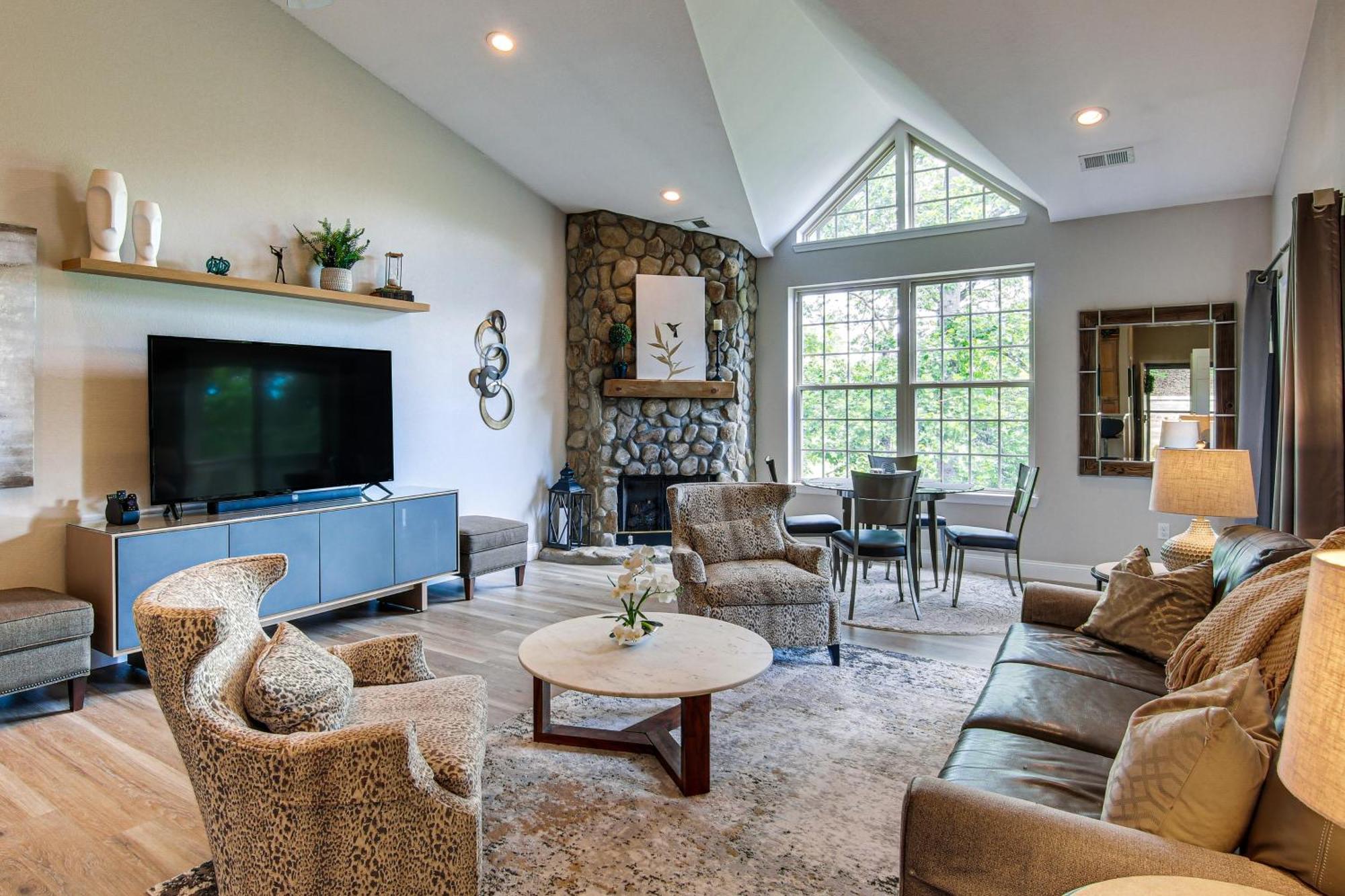 Lake Lure Condo With Resort Pool And Beach Access! Екстериор снимка